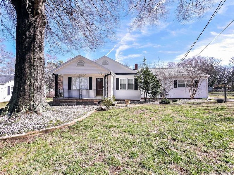 1120 Thompson Ave, Charlotte, NC 28216