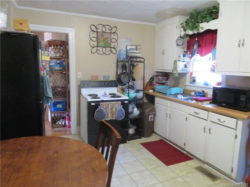 610 Florence Ave, Kannapolis, NC 28083