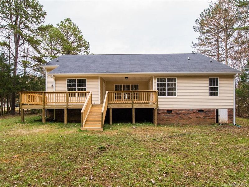 2001 Larkspur Ln, Wingate, NC 28174