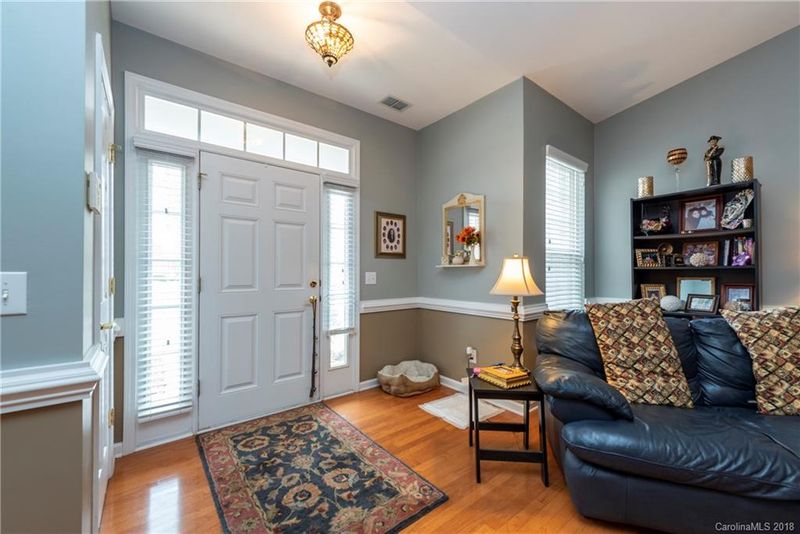 9024 Duckhorn Dr, Charlotte, NC 28277