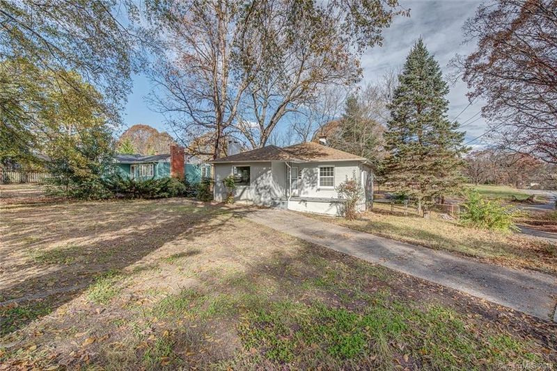 2102 Twin Ave, Gastonia, NC 28052