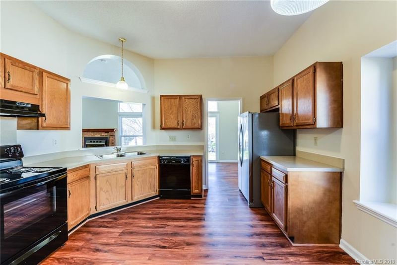 2713 Silkstream Ln, Charlotte, NC 28262