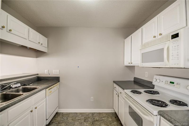 1860 Duke Adam St, Kannapolis, NC 28083