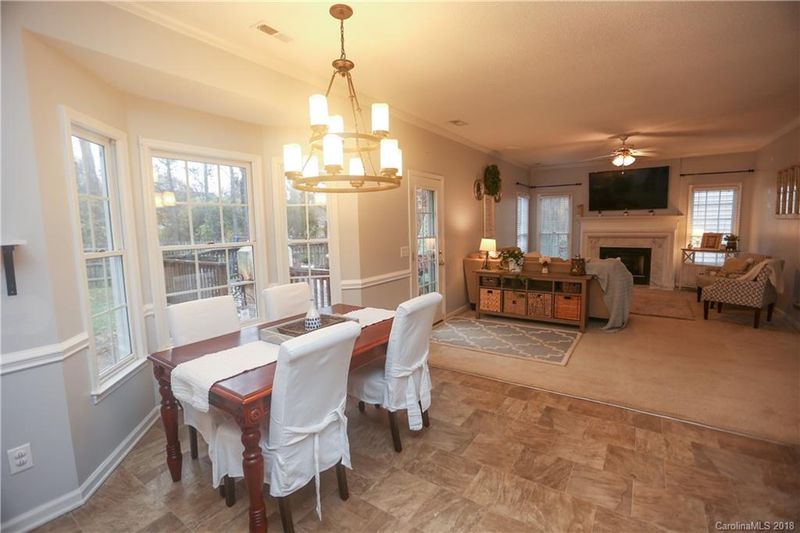 1512 Lighthouse Ln, Kannapolis, NC 28081