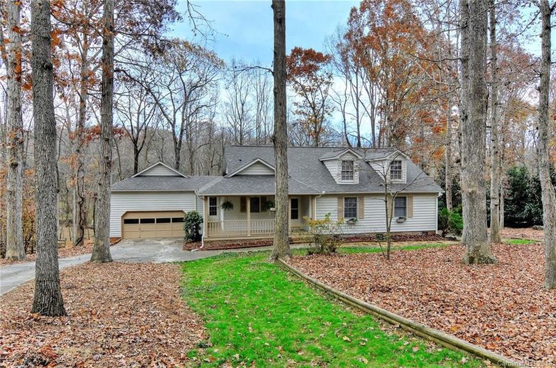 10321 Stonemede Ln, Matthews, NC 28105