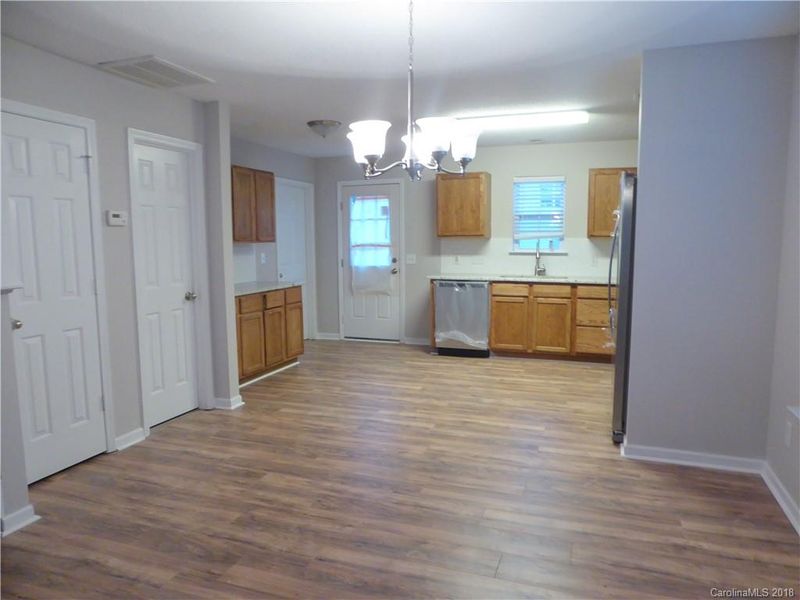 925 Back Bay Ct NE, Kannapolis, NC 28083