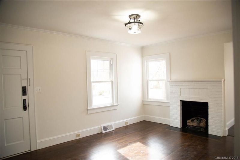 815 Front St, Statesville, NC 28677
