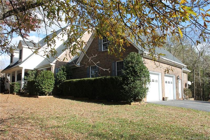 271 Southern Farm Rd, Gastonia, NC 28056