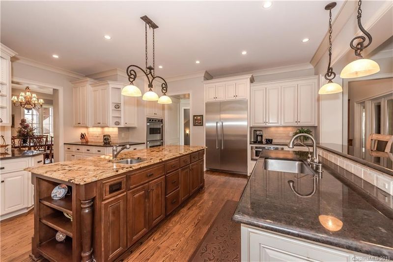 10110 Enclave Cir, Concord, NC 28027