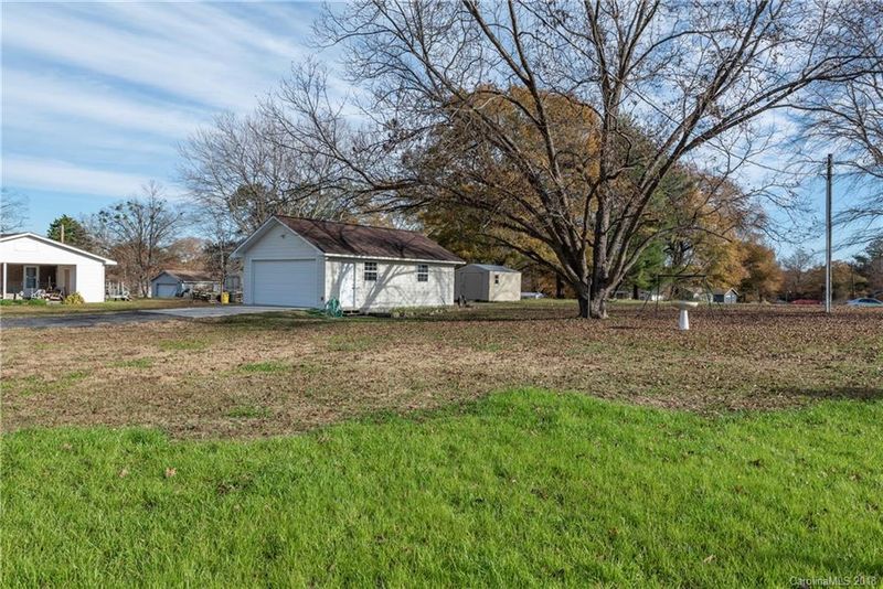 512 Providence Rd, Lancaster, SC 29720