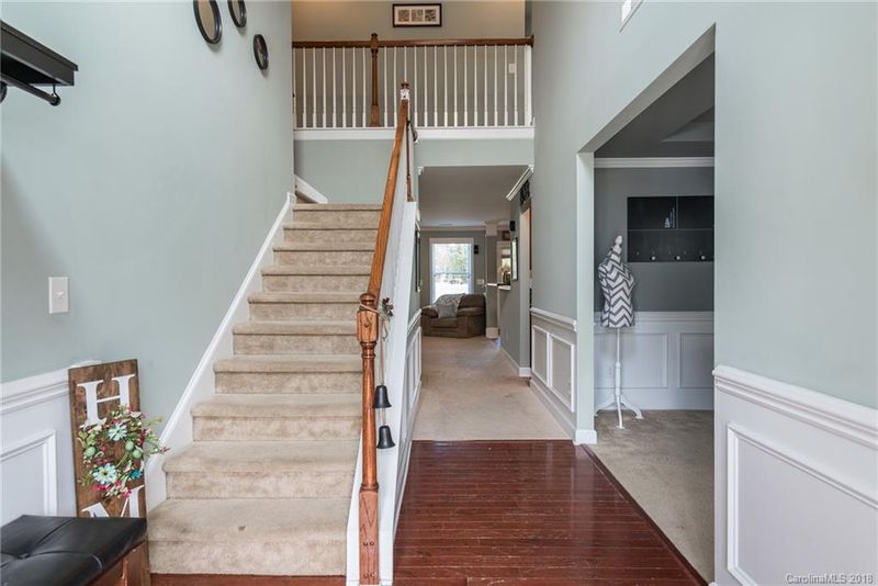 116 Sculpin Ln, Mount Holly, NC 28120