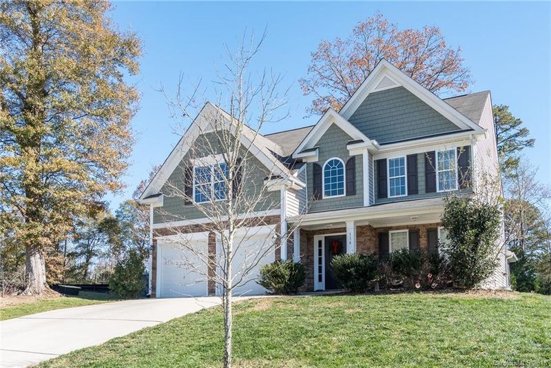 116 Sculpin Ln, Mount Holly, NC 28120