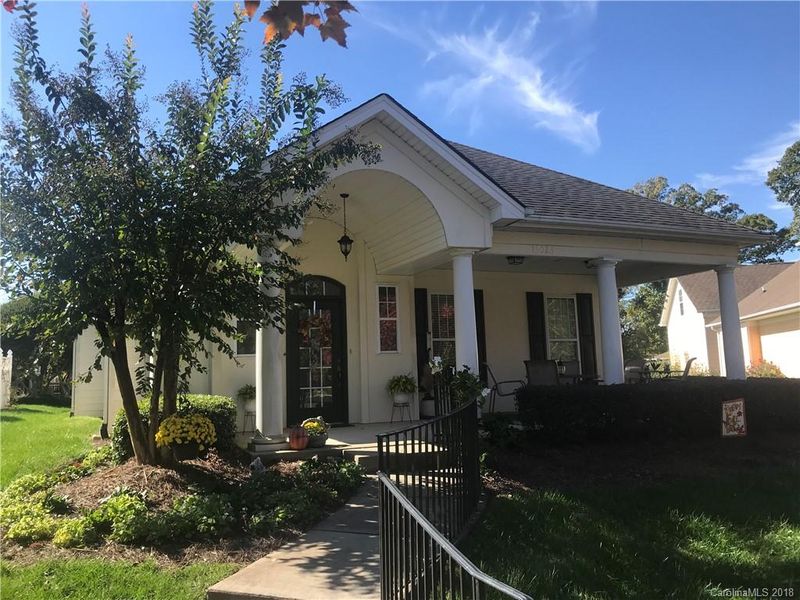 13026 Park Crescent Cir, Pineville, NC 28134
