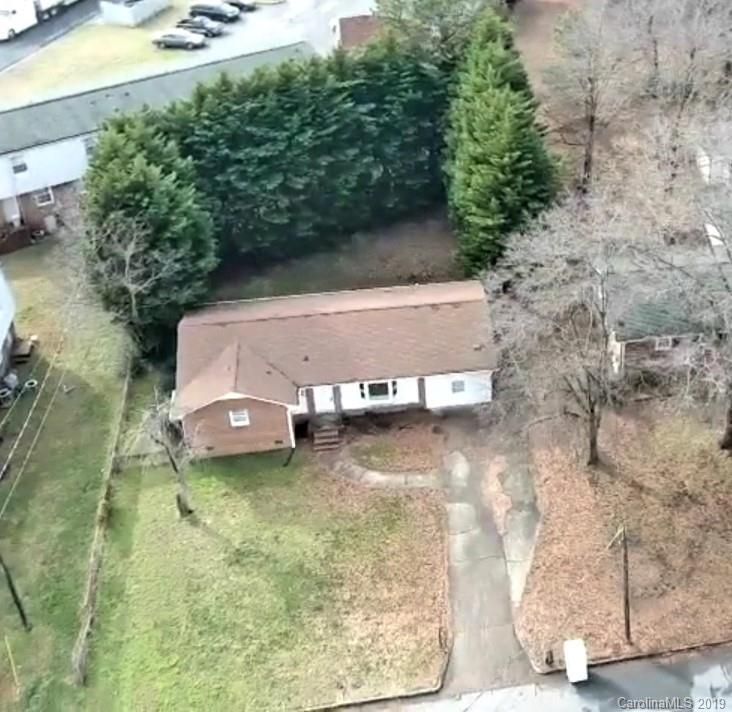 1551 Moore Dr, Gastonia, NC 28054