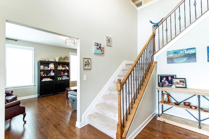 9990 Alabaster Dr, Davidson, NC 28036