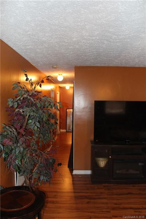 1409 Tinnin Ave #9, Charlotte, NC 28206