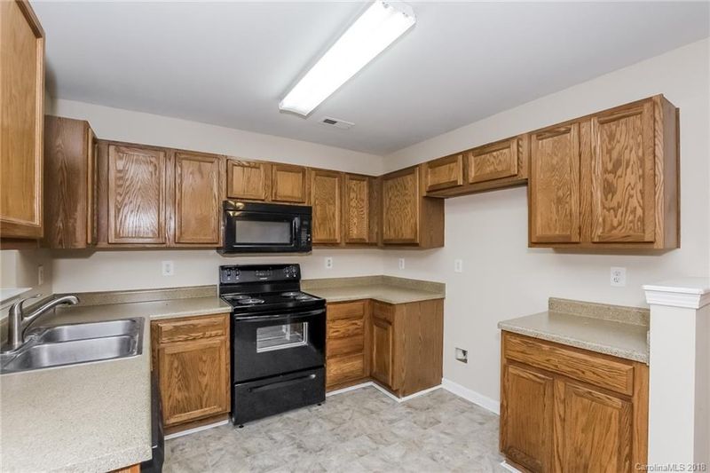 5724 Wallace Ave, Charlotte, NC 28212