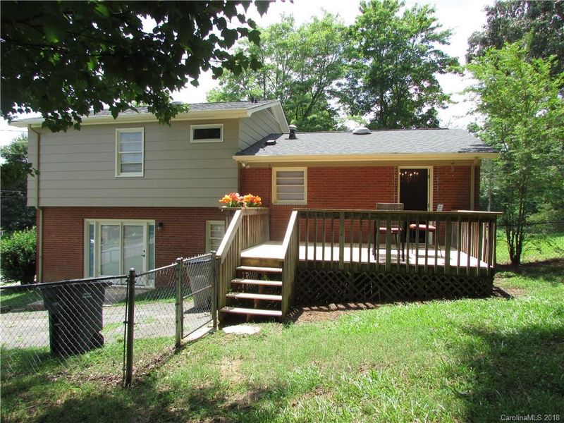 1428 Cambridge St, Gastonia, NC 28054