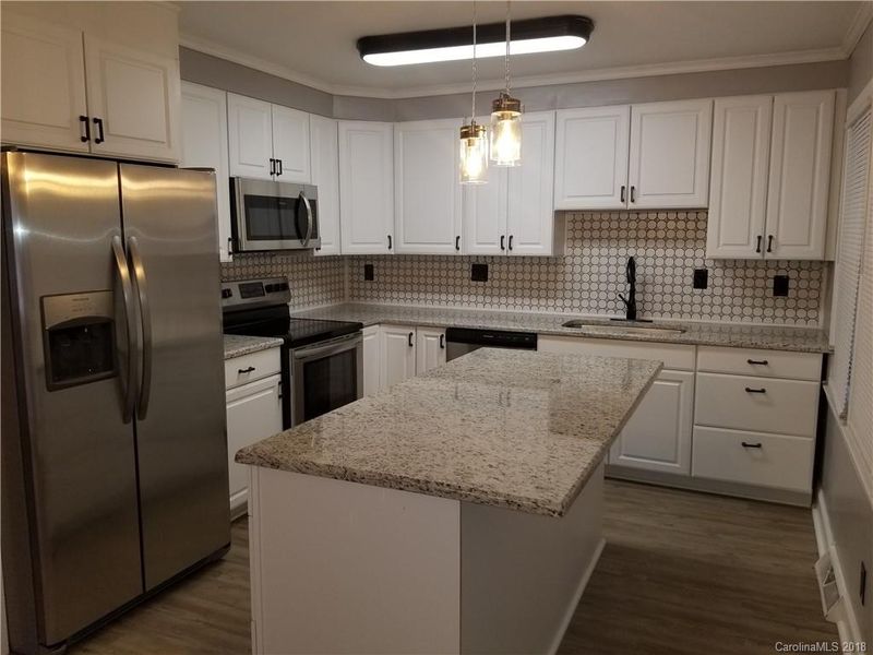 2401 Milton Rd, Charlotte, NC 28215