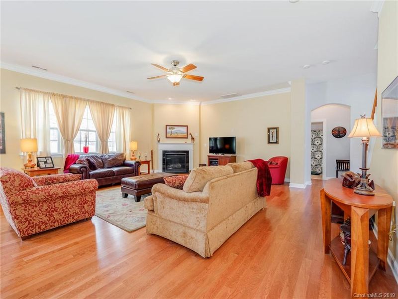 304 Palmerston Ln, Waxhaw, NC 28173