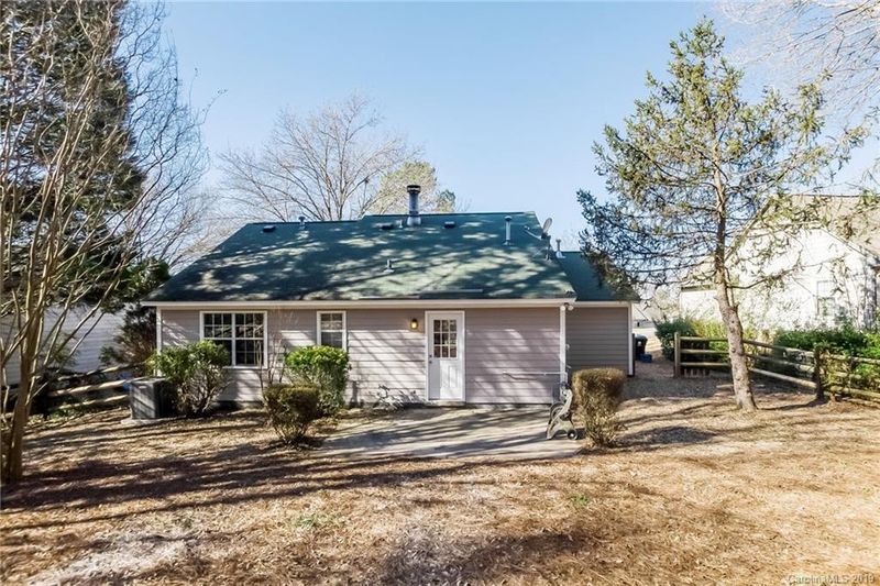 12201 Danby Rd, Pineville, NC 28134
