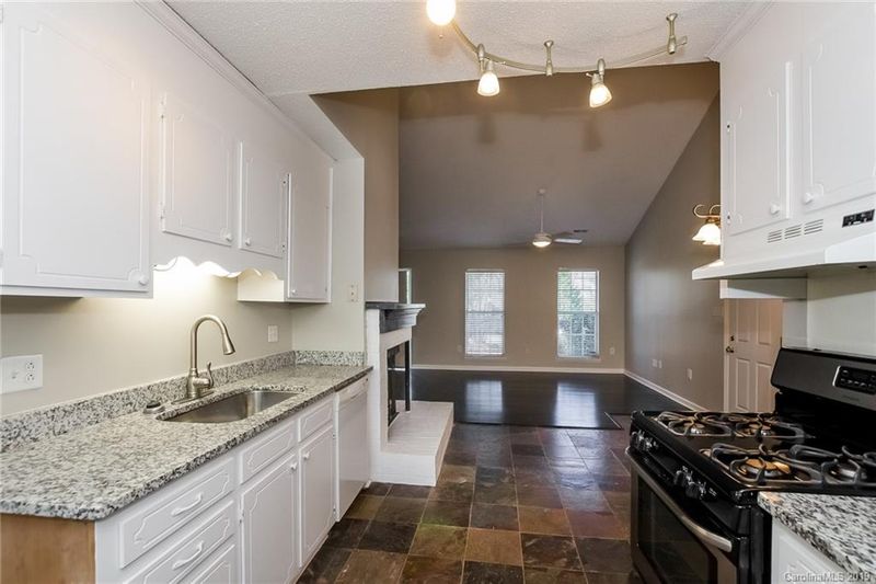 12201 Danby Rd, Pineville, NC 28134