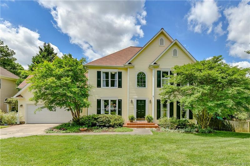 4532 Castleton Rd, Charlotte, NC 28211