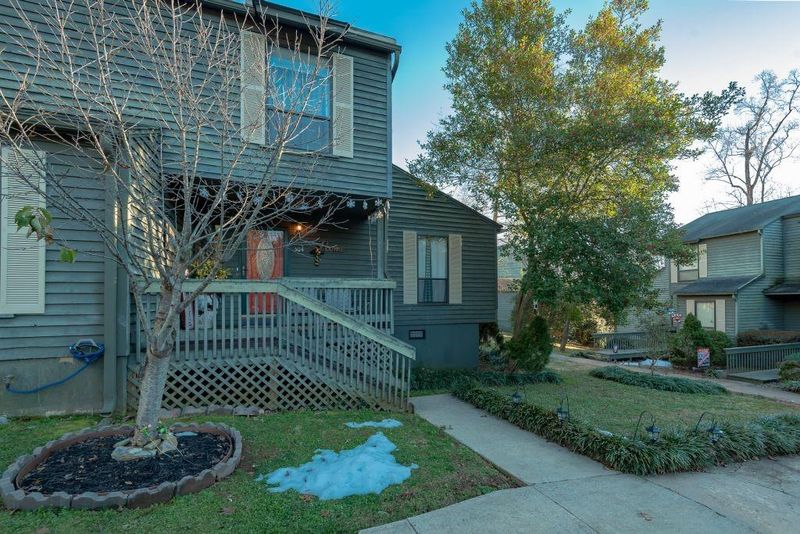 4340 Center St #304, Hickory, NC 28601