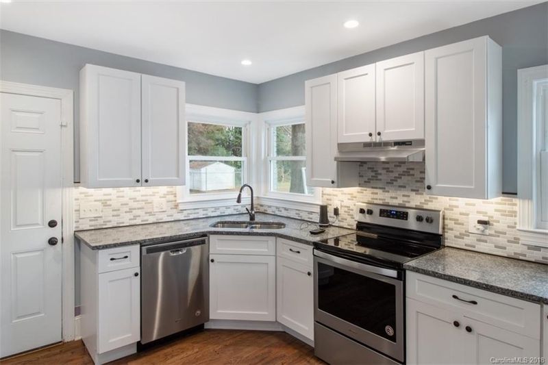 6312 Tuckaseegee Rd, Charlotte, NC 28214