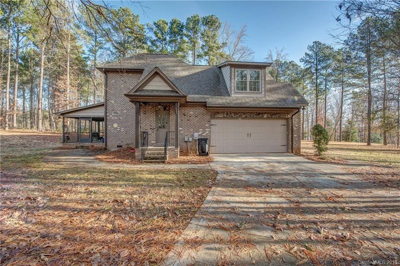 2930 Lake Front Dr, Belmont, NC 28012