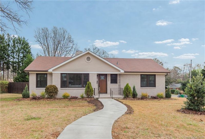 1200 Dresden Dr W, Charlotte, NC 28205