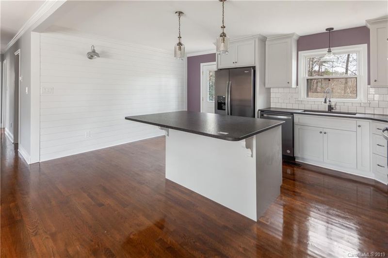 220 Johnston Dr, Belmont, NC 28012