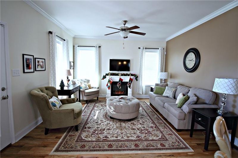 1073 33rd Avenue Loop, Hickory, NC 28601