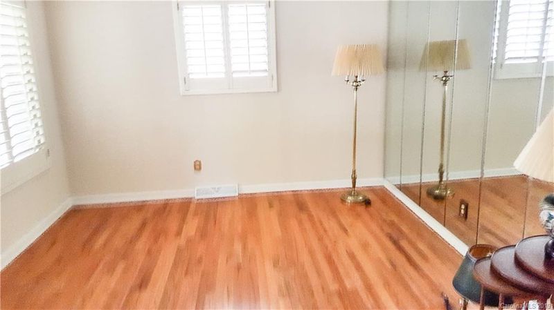 1428 Standish Pl, Charlotte, NC 28216