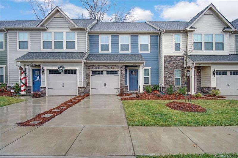 219 Scenic View Ln, Stallings, NC 28104