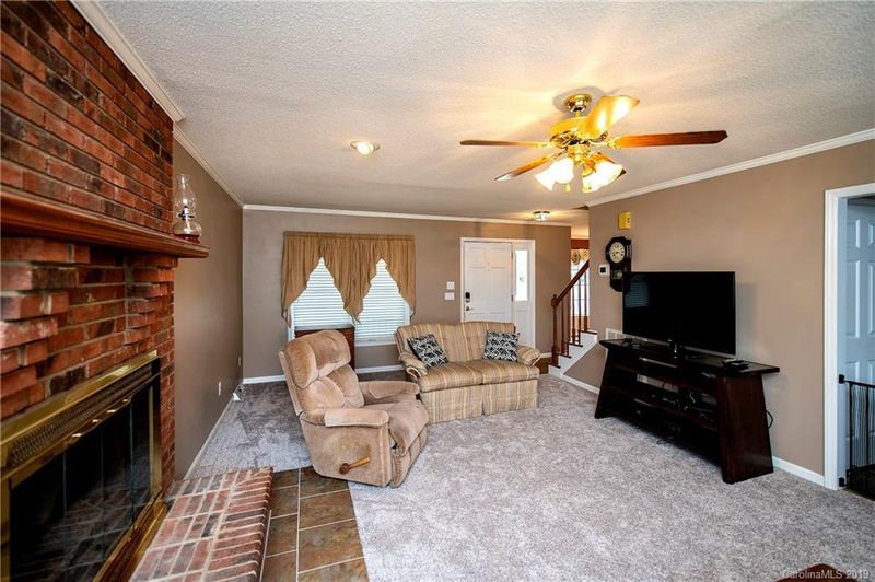 1739 Red Cedar Ln, Rock Hill, SC 29372