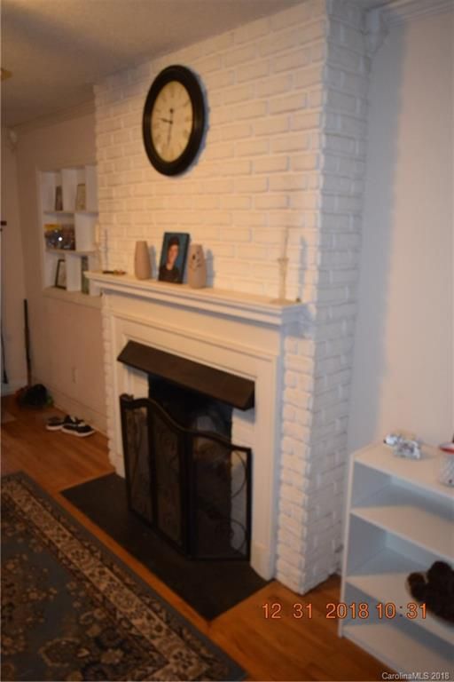 109 S Elm St, Lowell, NC 28098