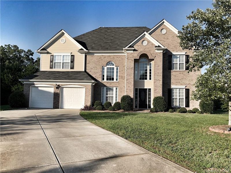 4654 Arborview Dr, Harrisburg, NC 28075
