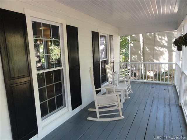 422 Sabot Ln, Matthews, NC 28105