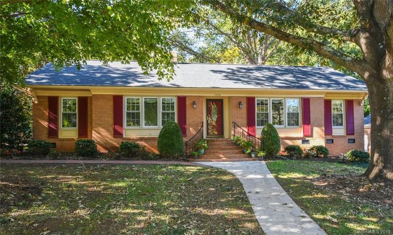 7530 Whistlestop Rd, Charlotte, NC 28210