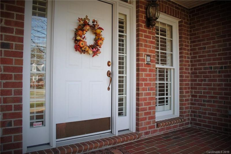 619 Peacehaven Rd, Kannapolis, NC 28083