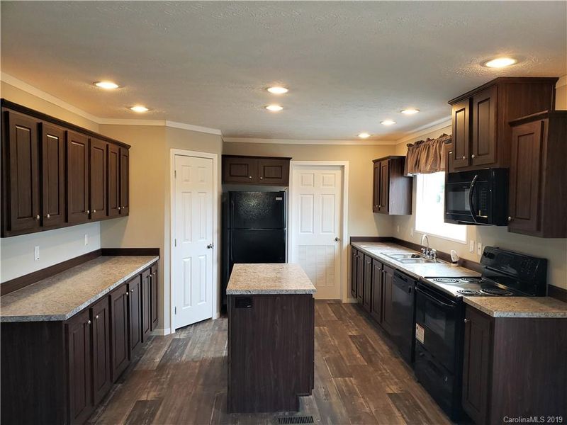 3483 Meldonna Dr, Maiden, NC 28650