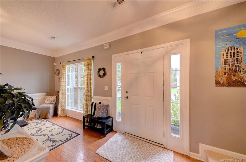 2202 Big Pine Dr, Matthews, NC 28105