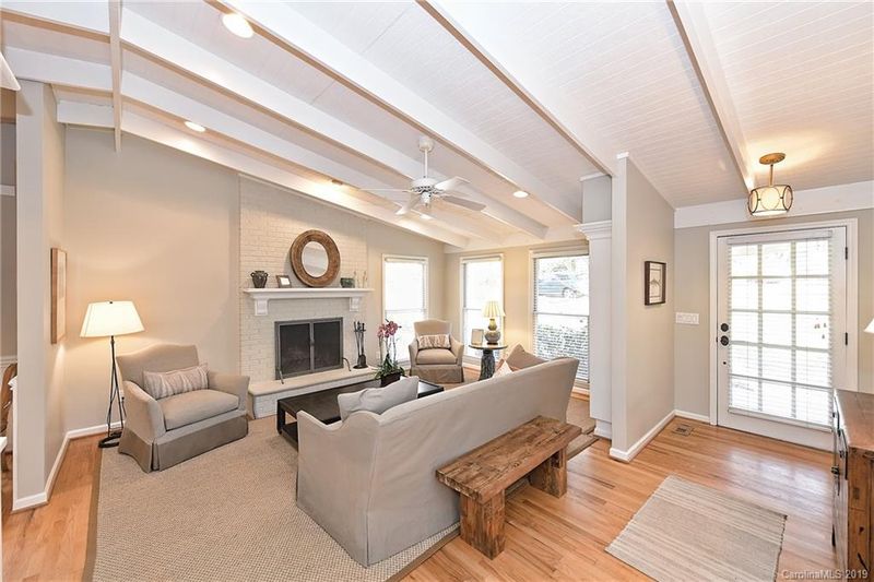 1811 Tippah Ave, Charlotte, NC 28205