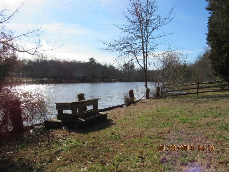 199 Paradise Dr, Belmont, NC 28012