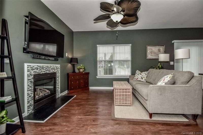 19518 Deer Valley Dr, Cornelius, NC 28031