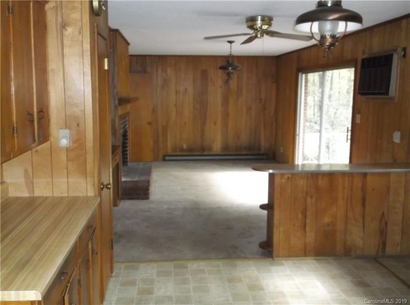 9307 Landsford Rd, Monroe, NC 28112