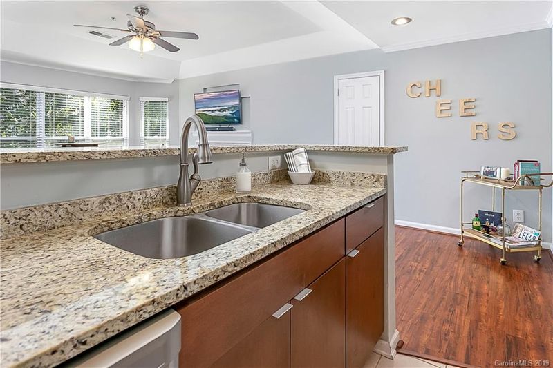 521 Graham St #3D, Charlotte, NC 28202