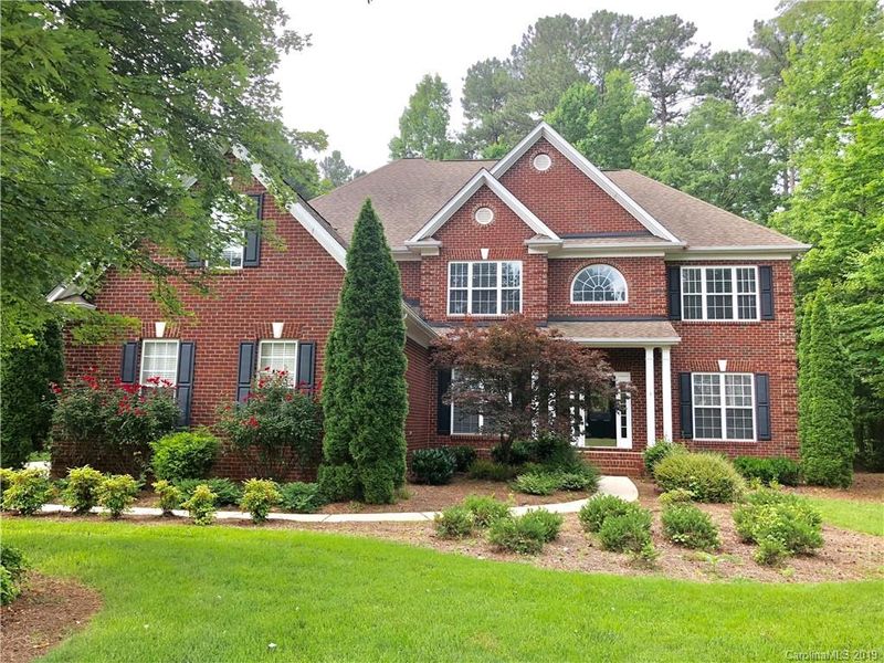 1004 Antioch Woods Dr, Matthews, NC 28104
