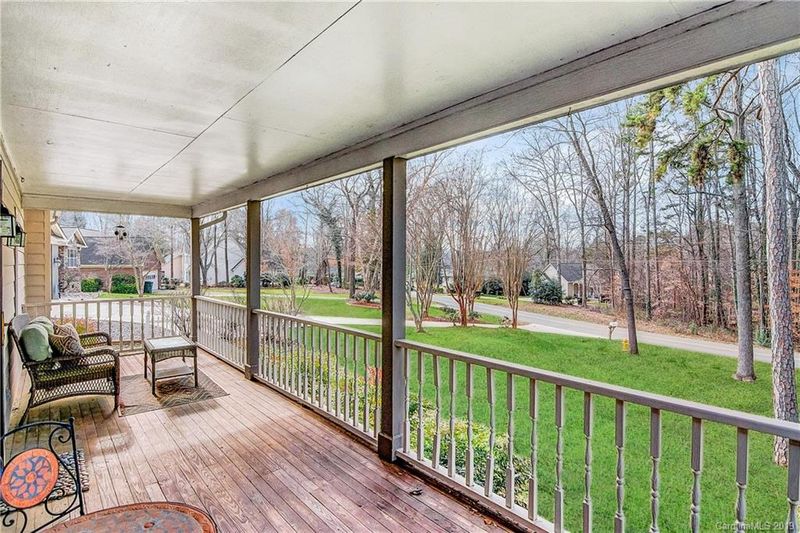 4103 Lake Shore Rd S, Denver, NC 28037